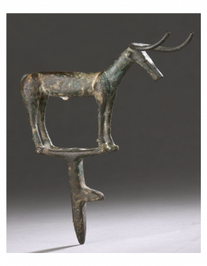 EPINGLE EN BRONZE, IRAN DU NORD, 1er MILLENAIRE AV. J.-C., 14 000€